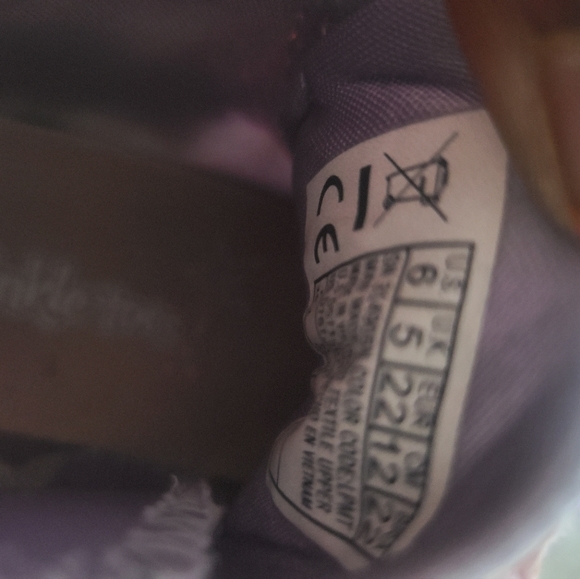 Twinkle Toes light up shoes - Picture 6 of 7